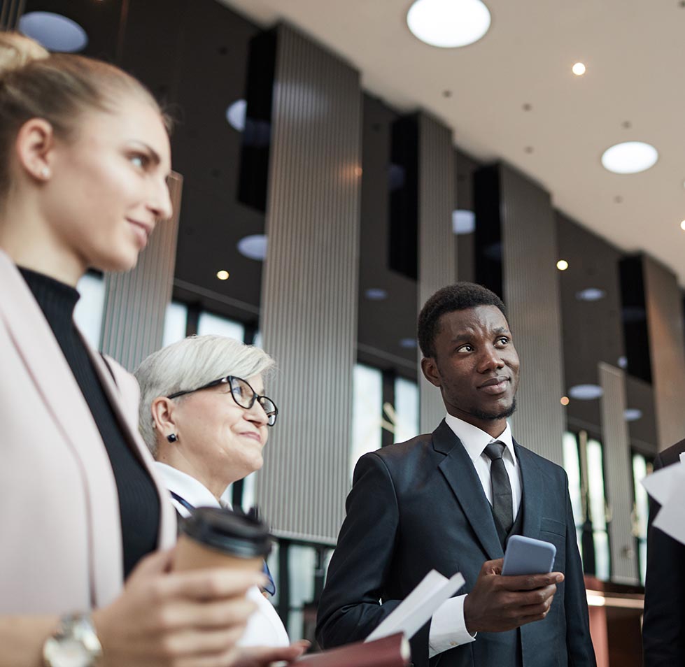 business-people-working-in-team